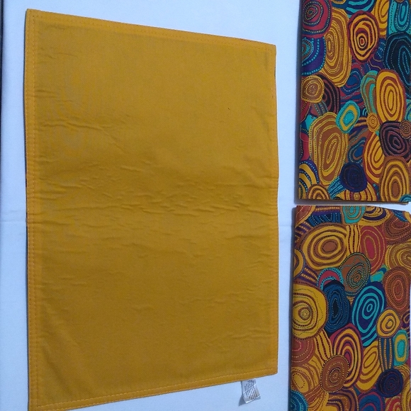 JIJAKA AUSTRALIA YELLOW MULTICOLOR ART 4 TABLE PLACEMATS - Picture 6 of 8